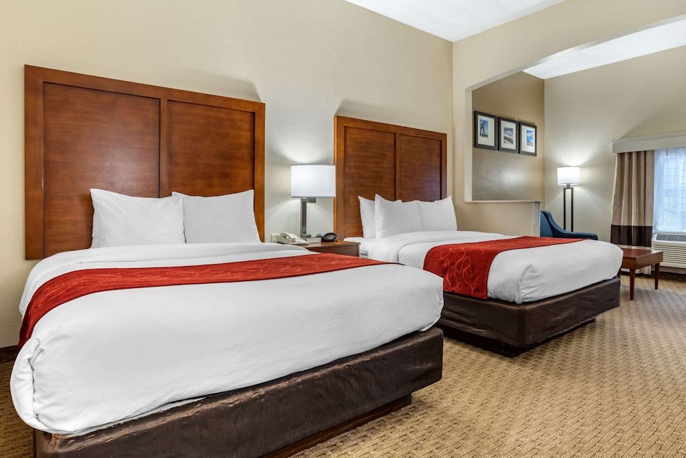 Suite, 2 Queen Beds, Non Smoking