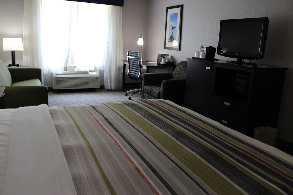 Studio Suite, 1 King Bed, Accessible, Non Smoking