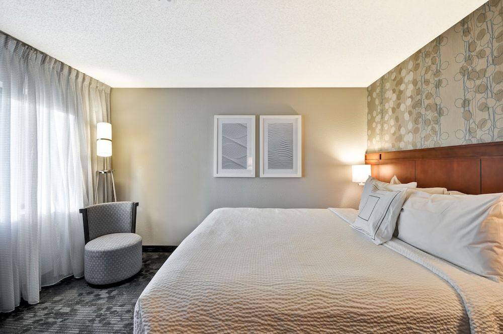 Executive Suite, 1 Bedroom, Non Smoking, Corner