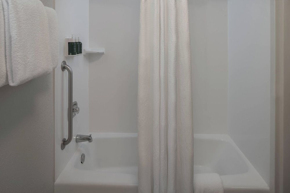 Room, 2 Queen Beds