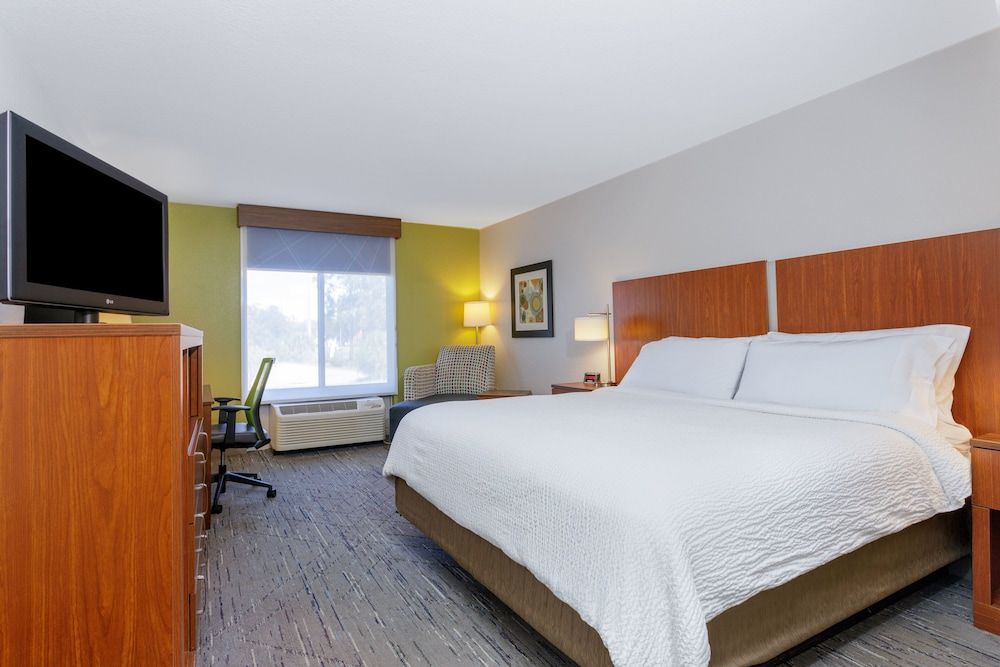 Standard Room, 1 King Bed (LEISURE)