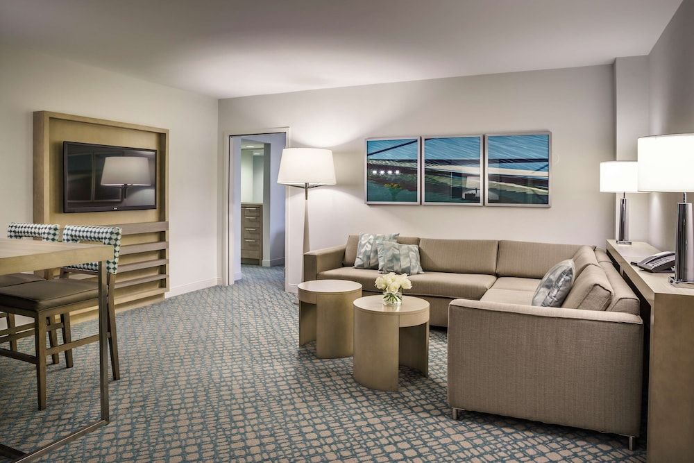 Junior Suite, City View