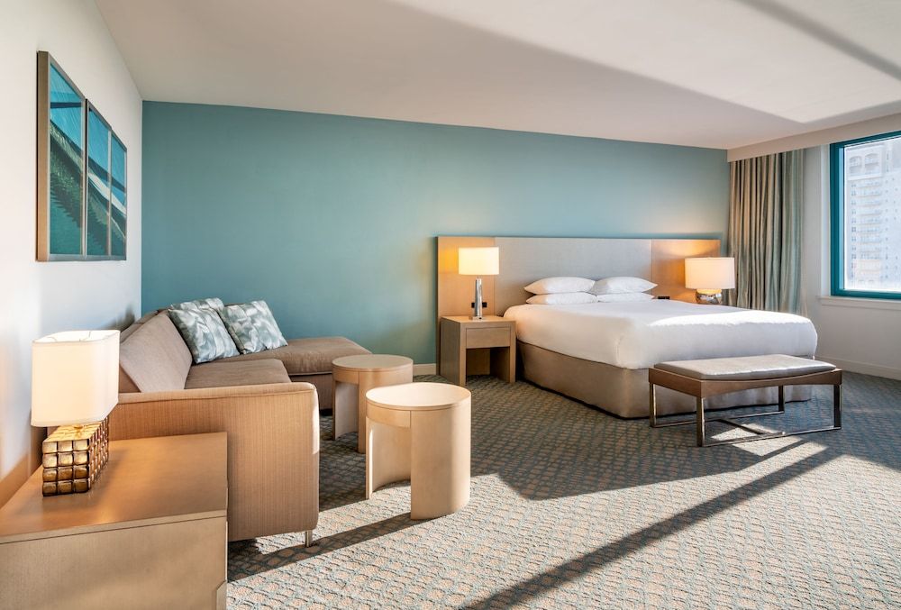 Studio Suite, King, City View