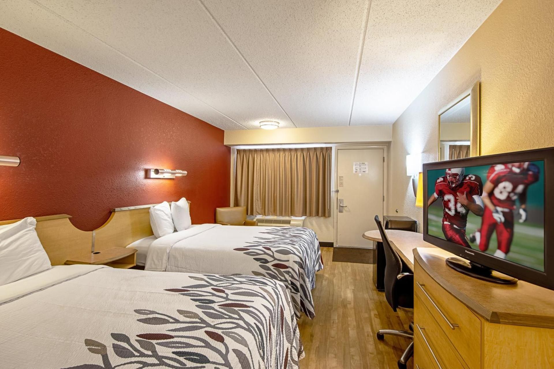 Deluxe 2 Full Beds Smoking