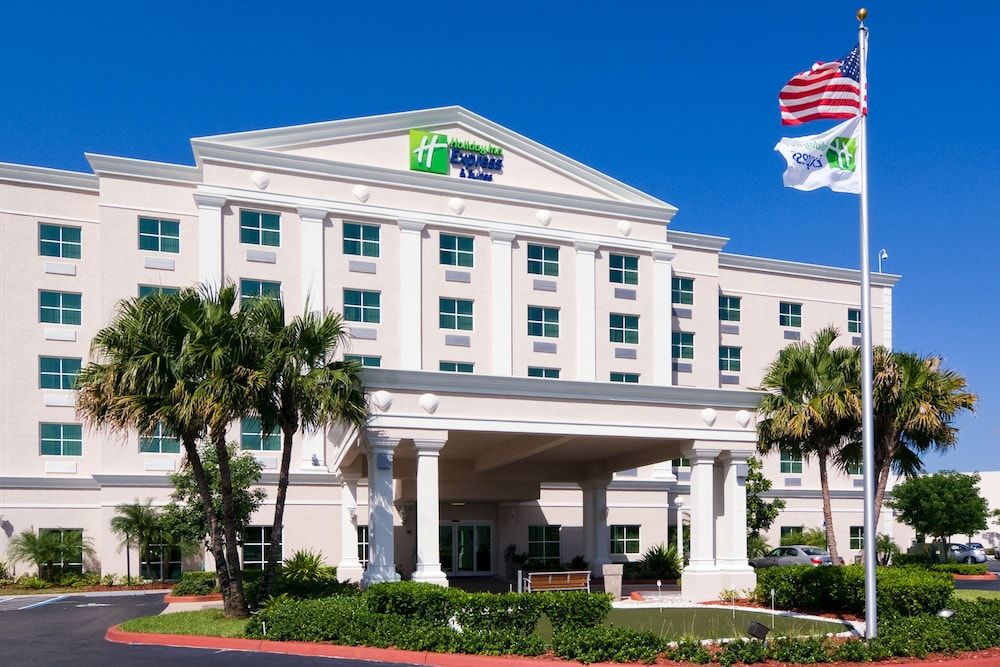 undefined Holiday Inn Express & Suites Kendall by IHG 8