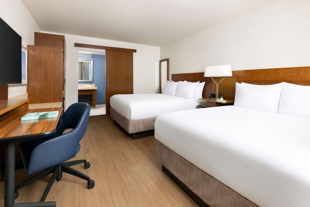 undefined Fairfield Inn & Suites by Marriott Key West at the Keys Collection 7
