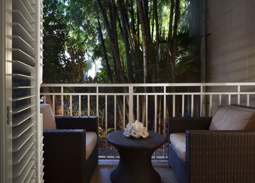 undefined Pier House Resort & Spa 3