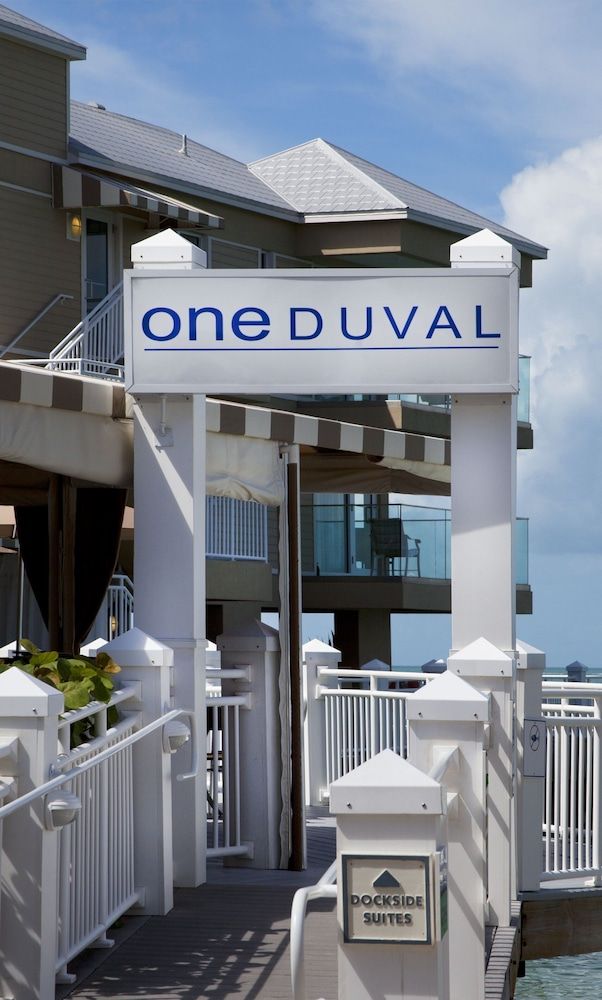 undefined Pier House Resort & Spa 7