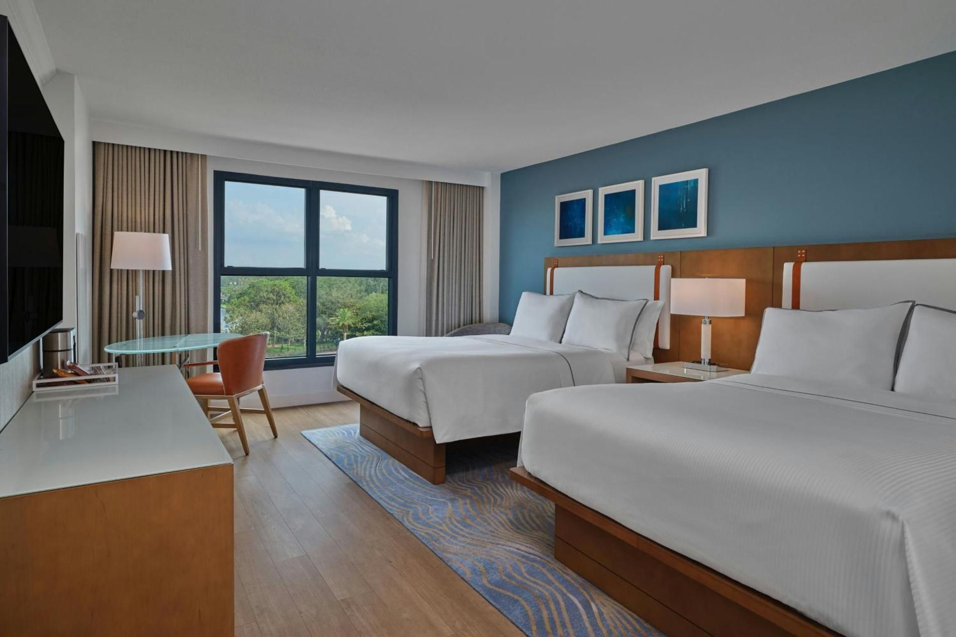 Traditional Queen Room with Two Queen Beds - Hearing Accessible (Includes Early Entry To Disney Theme Parks)