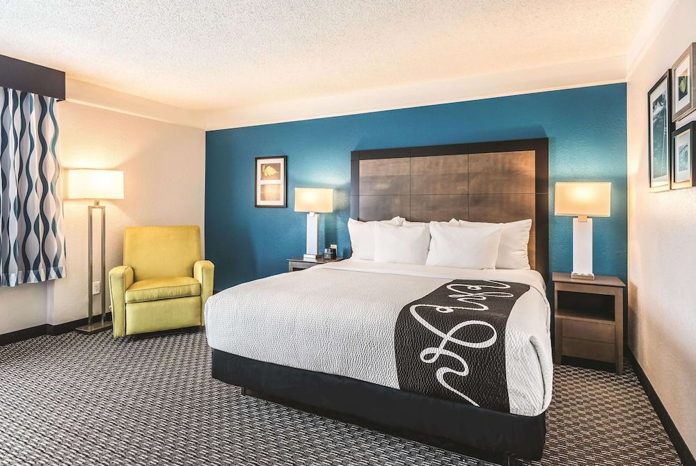 Room, 1 King Bed, Non Smoking