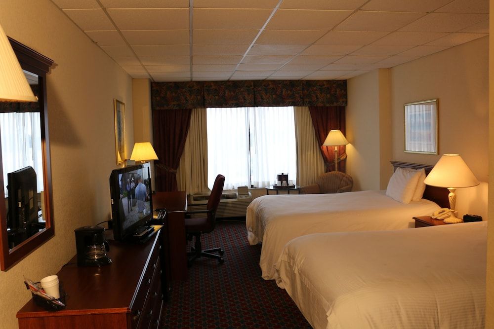 Standard Room, 2 Queen Beds, Non Smoking
