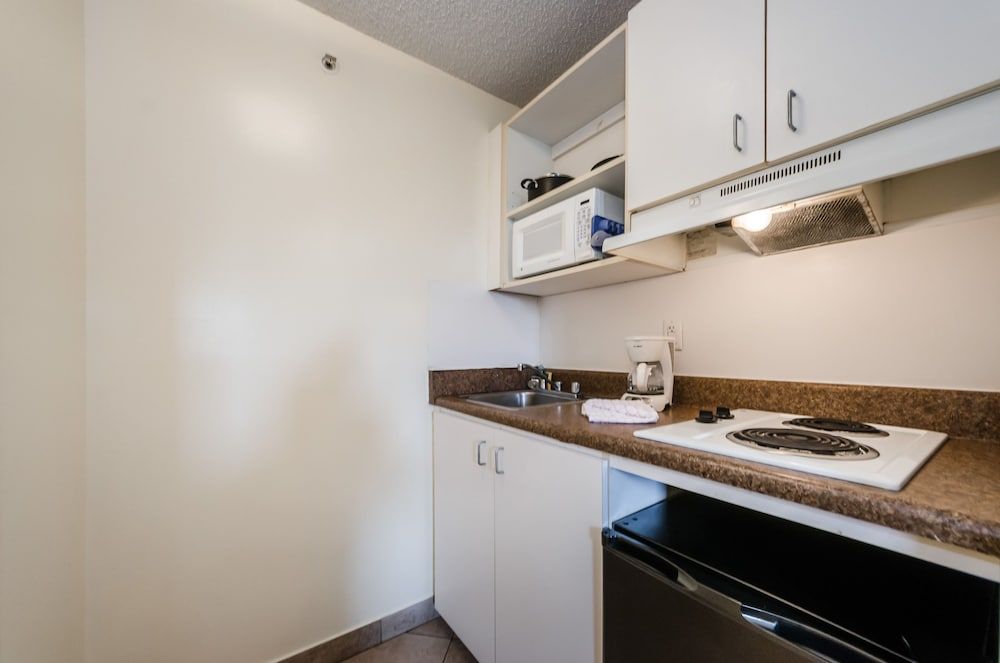 Standard Single Non-Smoking, Kitchen