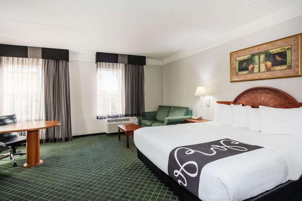 Room, 1 Double Bed, Accessible, Non Smoking (Mobility/Hearing Impaired Accessible)