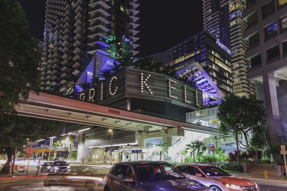undefined Hotel AKA Brickell 5