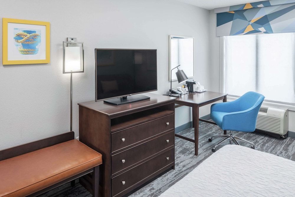 undefined Hampton Inn & Suites by Hilton Miami-Doral/Dolphin Mall 2