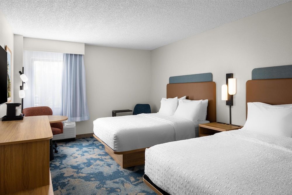 Hampton Inn Miami-Airport West Room, 2 Double Beds 4