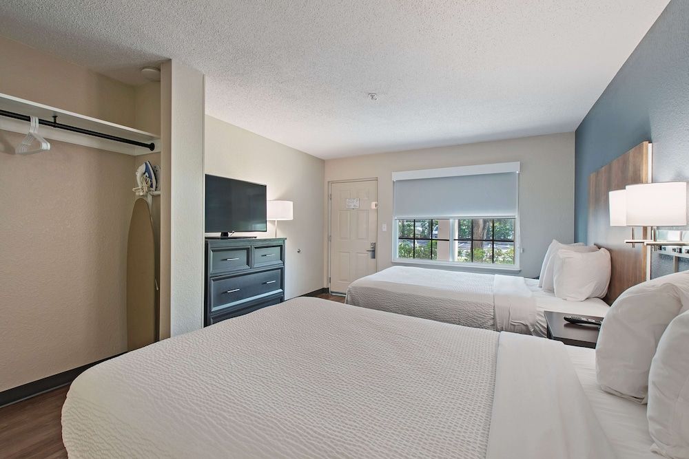 undefined Extended Stay America Suites Miami Airport Blue Lagoon 7