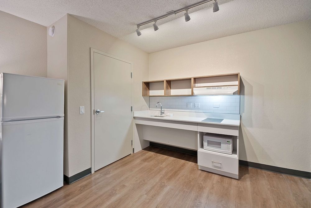 undefined Extended Stay America Suites Miami Airport Blue Lagoon 3