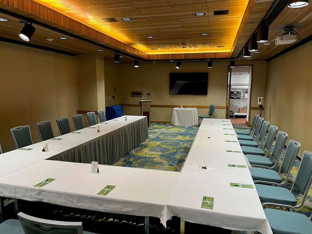 undefined Miami International Airport Hotel 6