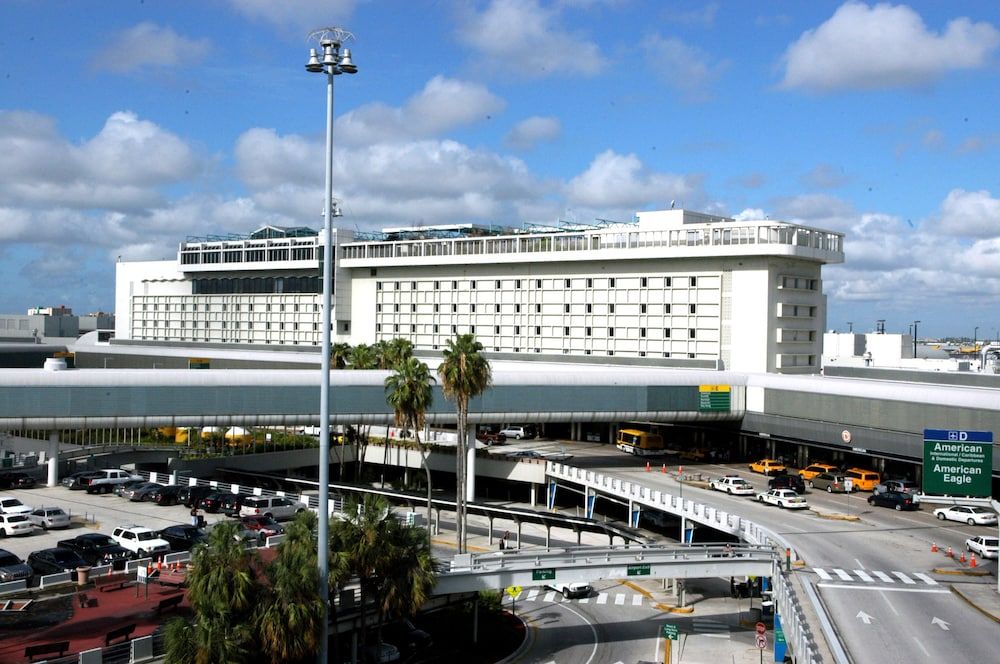 undefined Miami International Airport Hotel 2