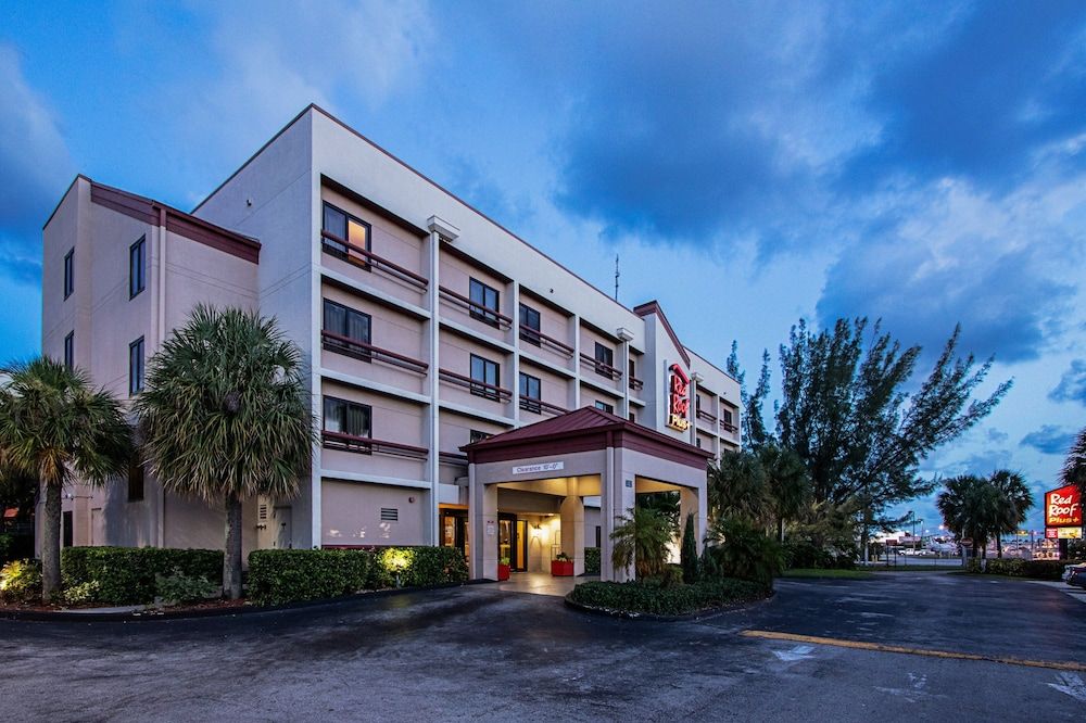 undefined Red Roof Inn PLUS+ Miami Airport 8