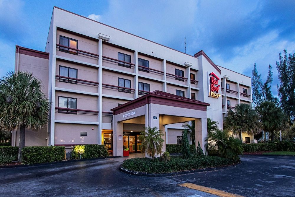 undefined Red Roof Inn PLUS+ Miami Airport 5