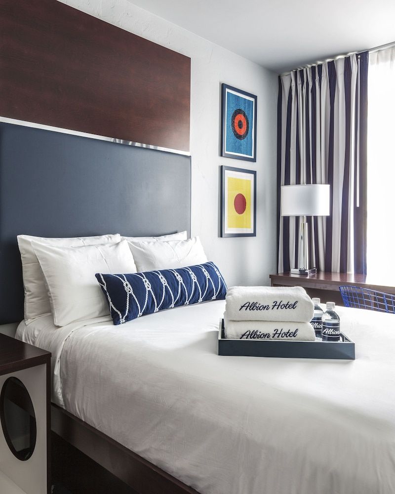 undefined Albion South Beach Hotel 10