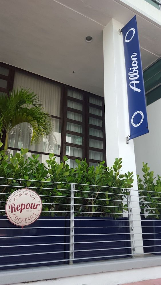 undefined Albion South Beach Hotel 3