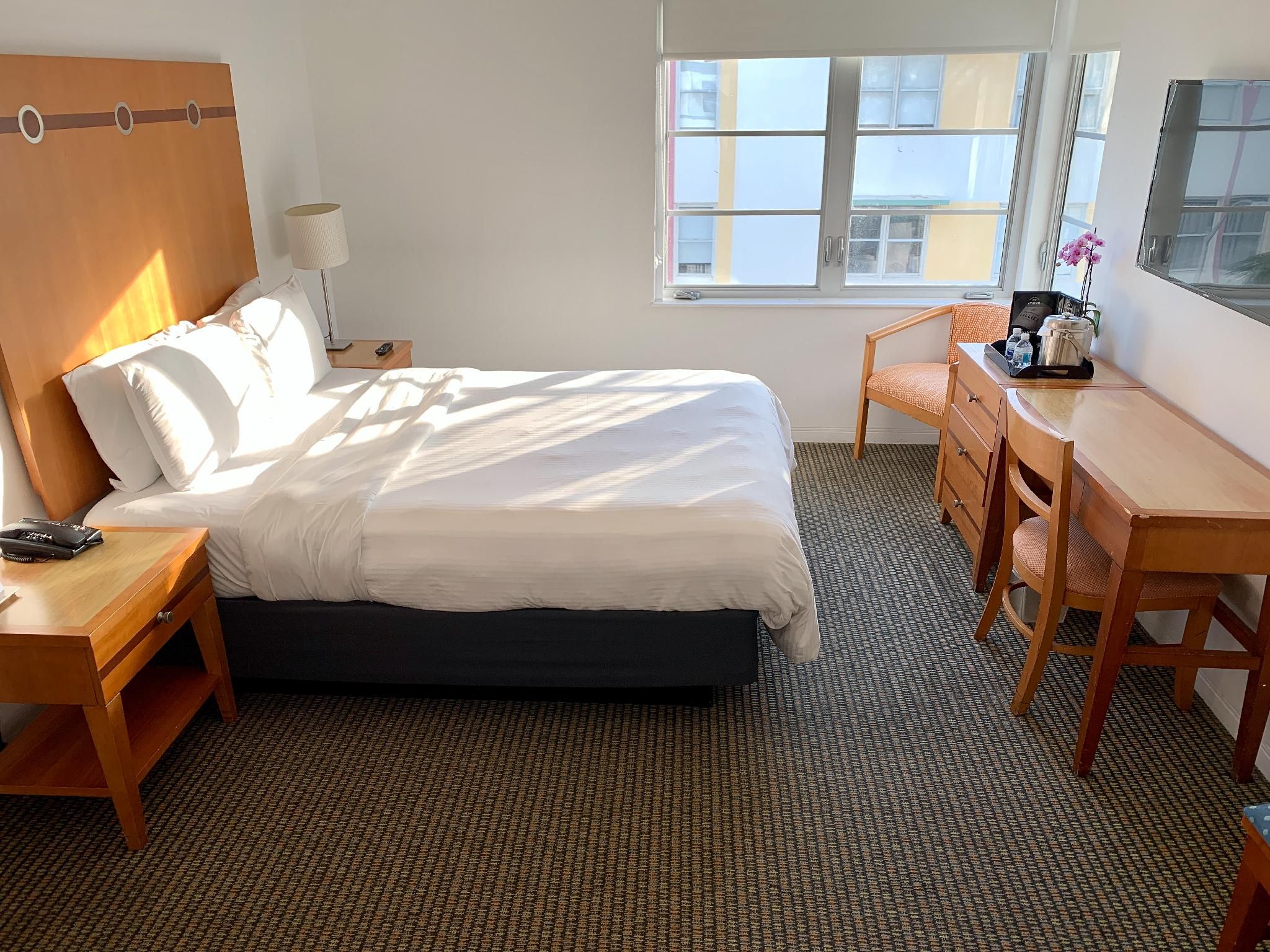 Queen Accessible Room