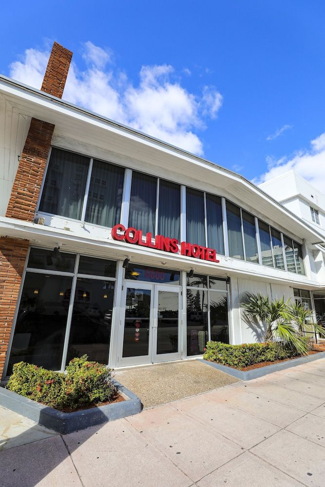 undefined Collins Hotel 3