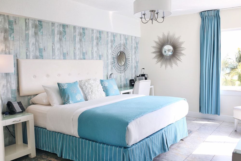 Beacon Hotel South Beach Deluxe King 5