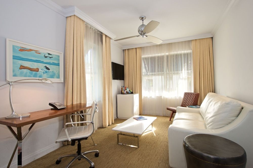 Blue Moon Hotel Traditional Suite, 1 King Bed with Sofa bed 2