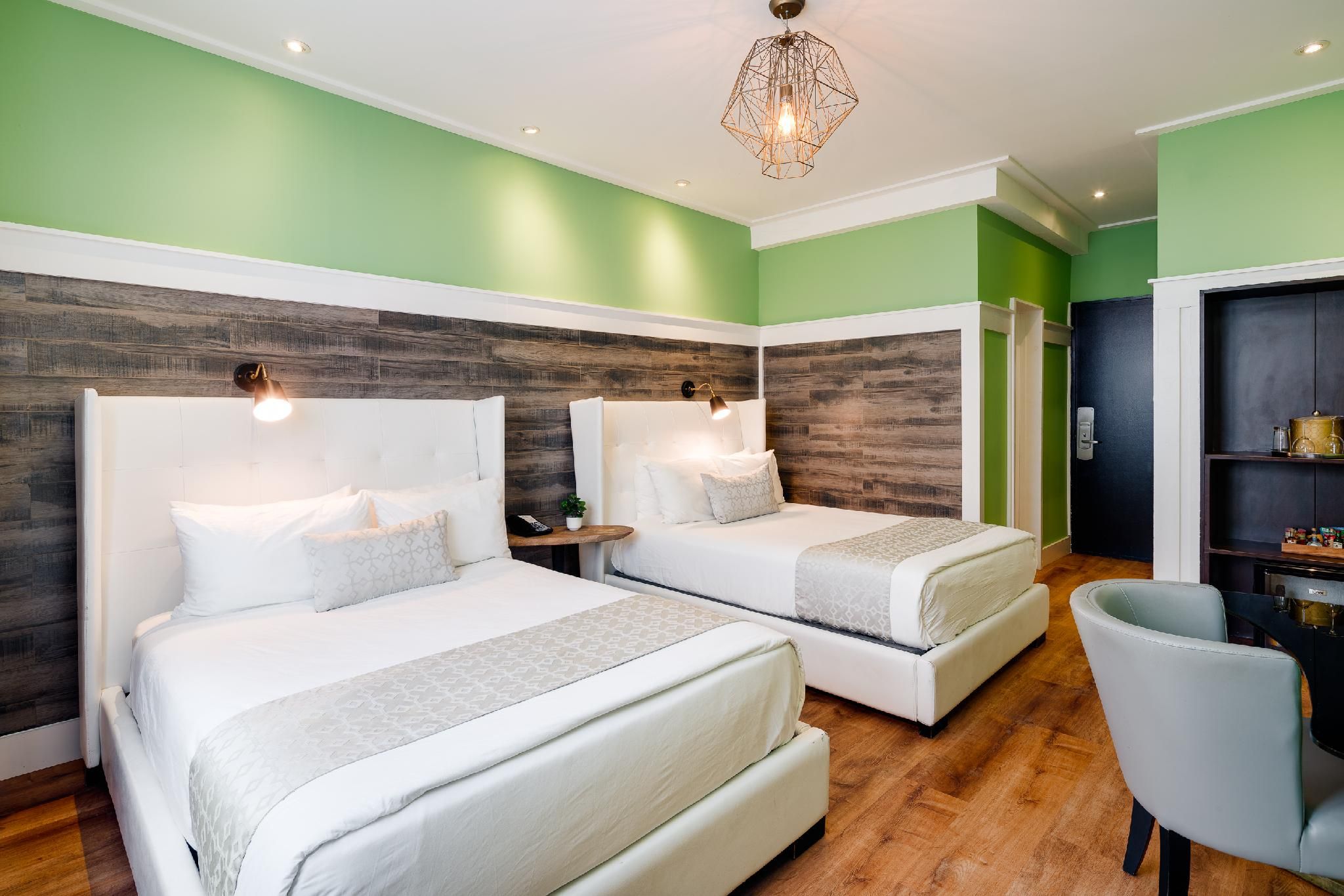 Catalina Hotel and Beach Club Double Bedroom