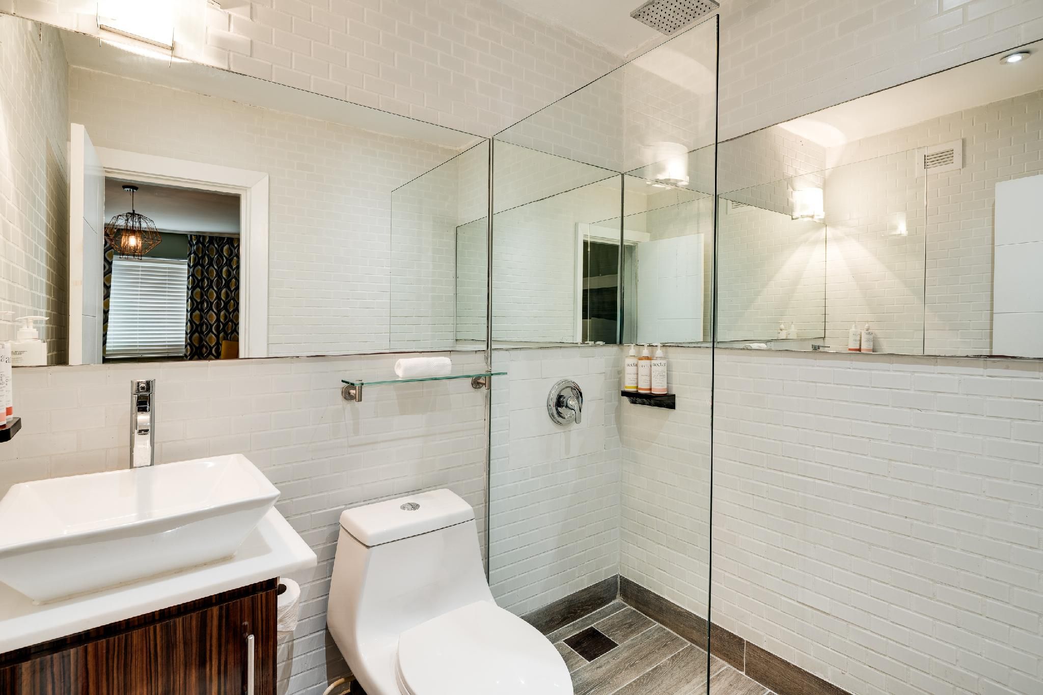 undefined Catalina Hotel and Beach Club 7