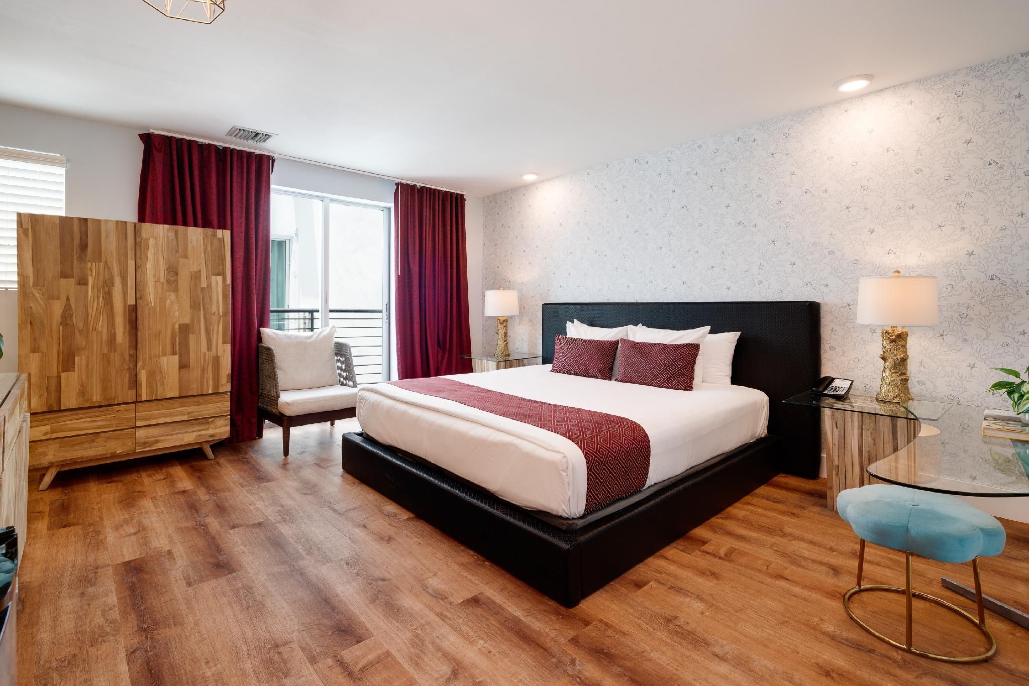 Junior Suite King