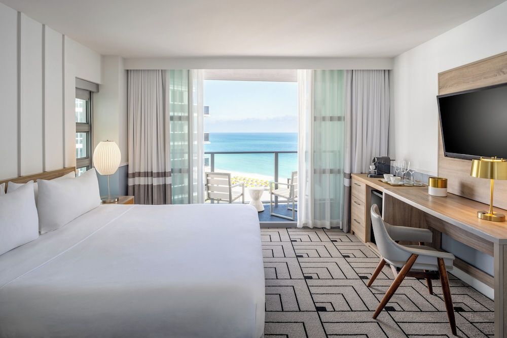 undefined Cadillac Hotel & Beach Club, Autograph Collection 10