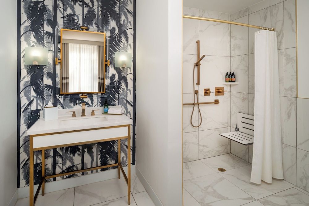 undefined Cadillac Hotel & Beach Club, Autograph Collection 7