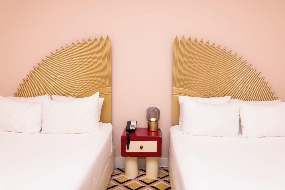 undefined Crest Hotel Suites 8