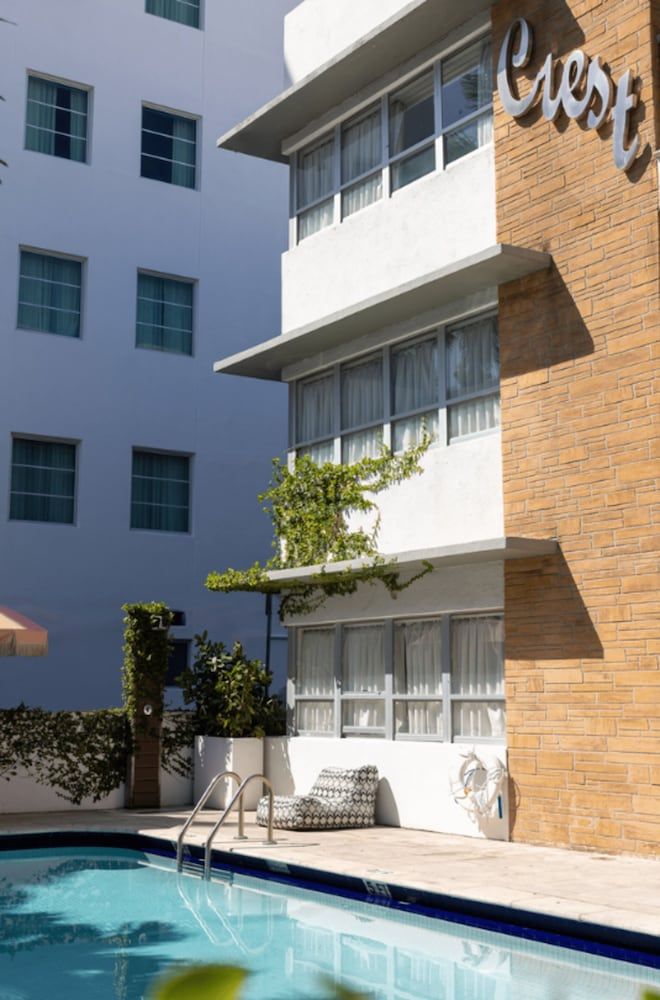 undefined Crest Hotel Suites 6