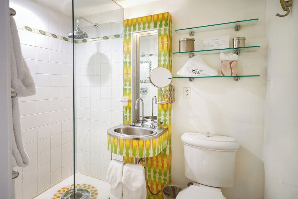 The Tony Hotel South Beach Collins Standard 4