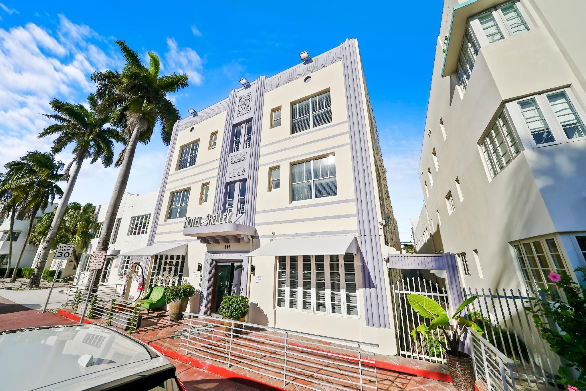 undefined Hotel Shelley 2