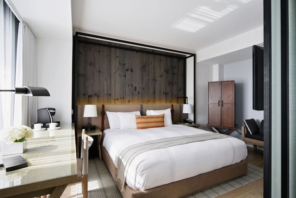 Hotel Victor Superior Room, 1 King Bed 2