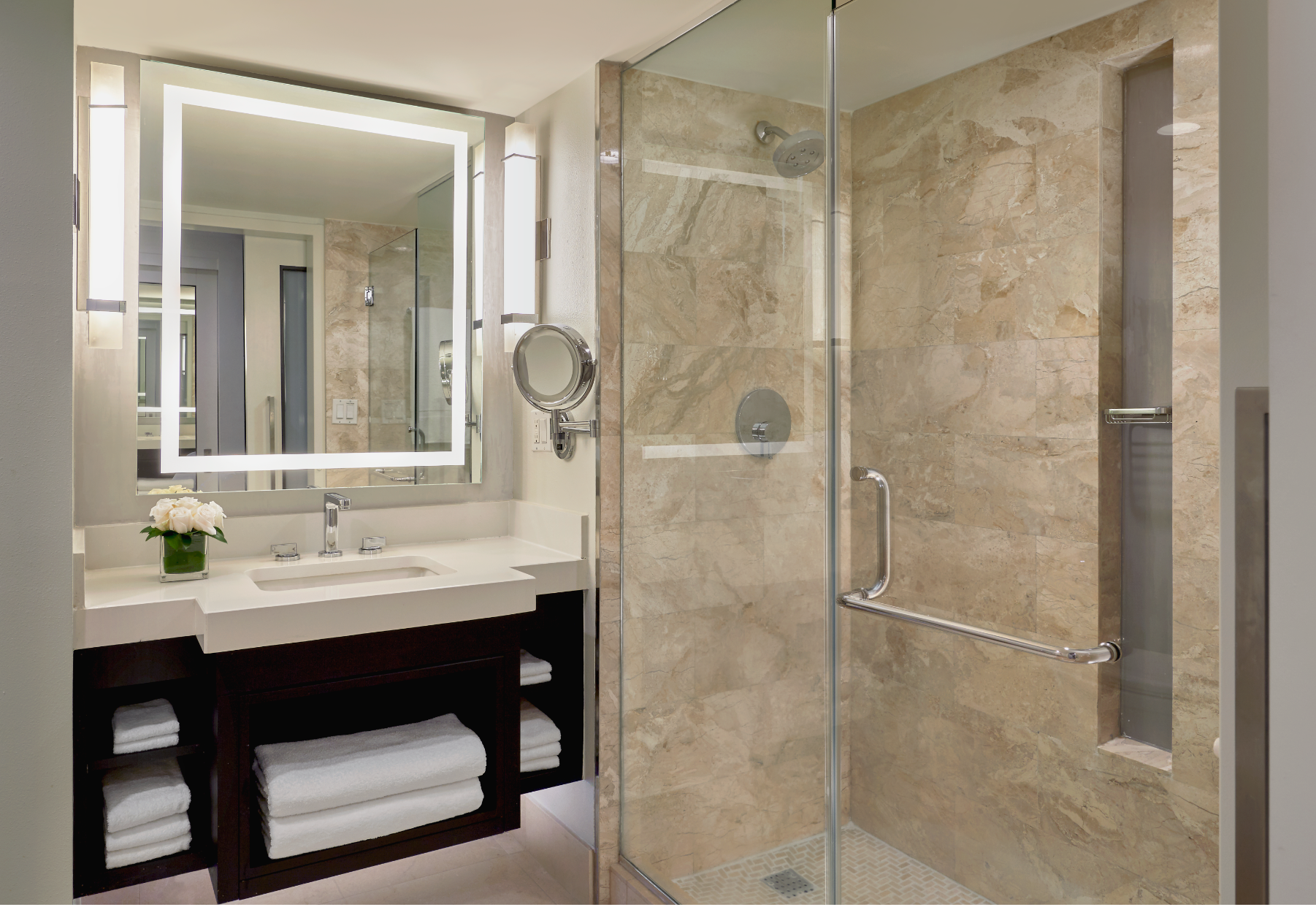 Bayview Suite (Parlor Bay)