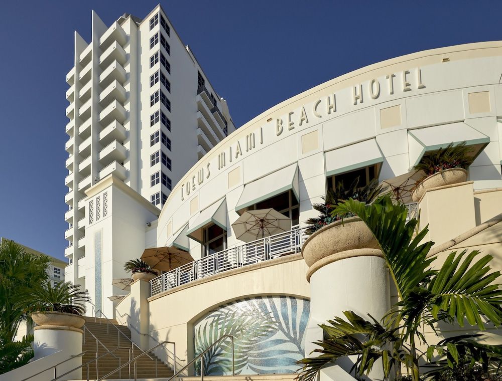 undefined Loews Miami Beach Hotel – South Beach