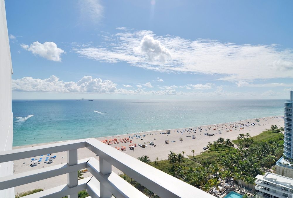 Room, 1 King Bed with Sofa bed, Balcony, Oceanfront