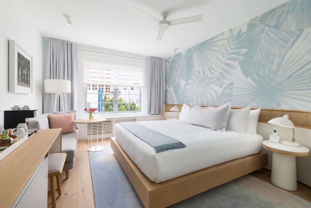 The Gabriel Miami South Beach, Curio Collection by Hilton