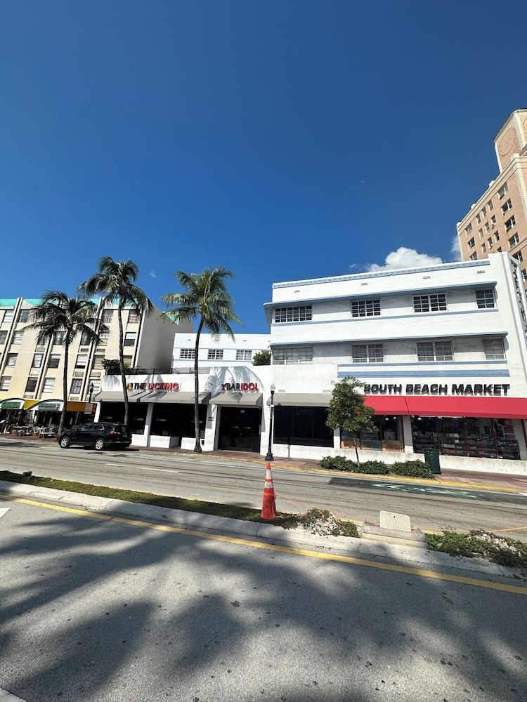 undefined Royal South Beach Hotel 6