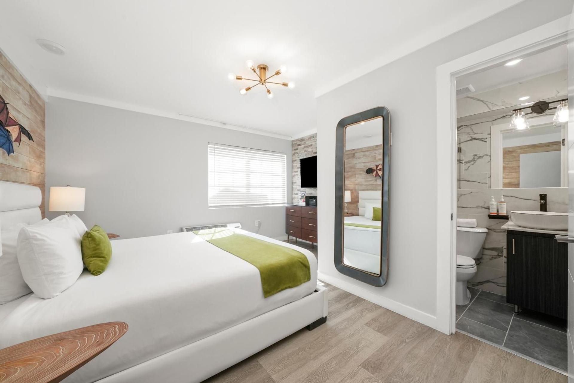 DOUBLE QUEEN FAMILY ROOM