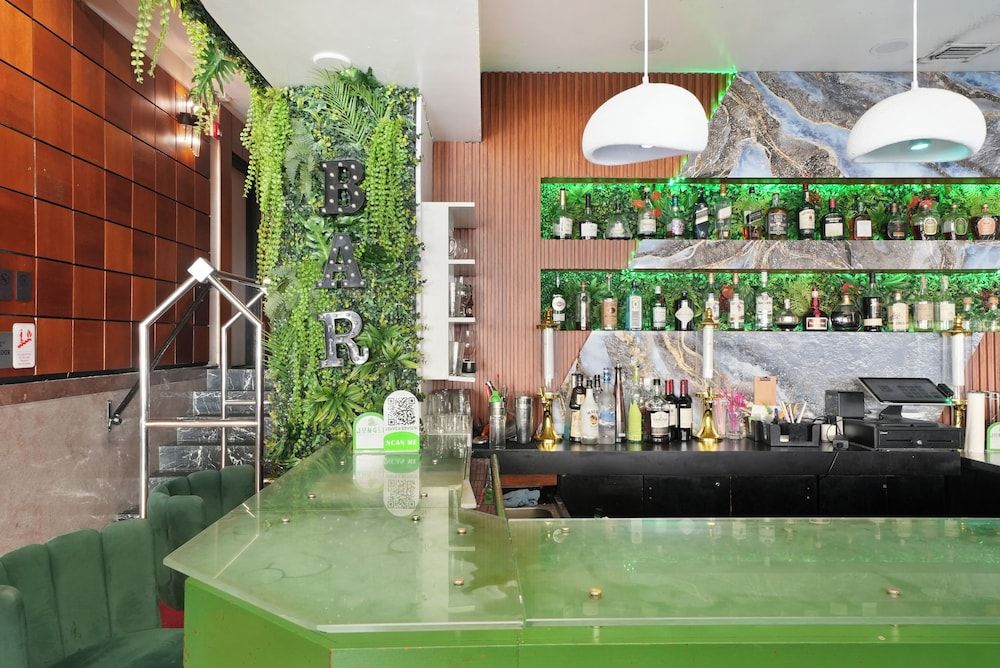 undefined Chesterfield Hotel & Suites 10