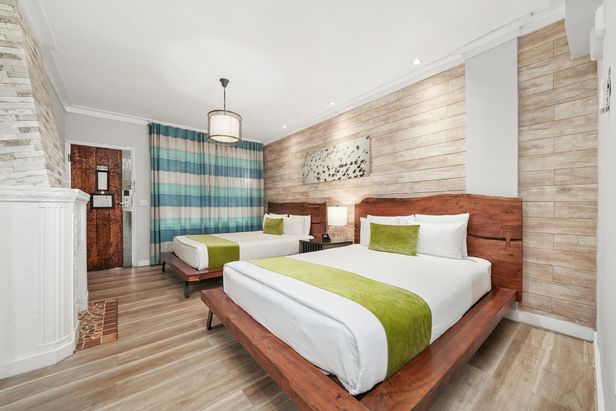 undefined Chesterfield Hotel & Suites 8